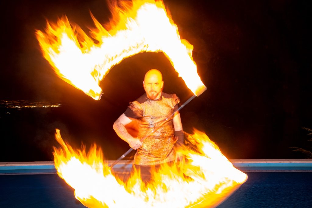 Fire show u MiniPolisu za Hallowwen
